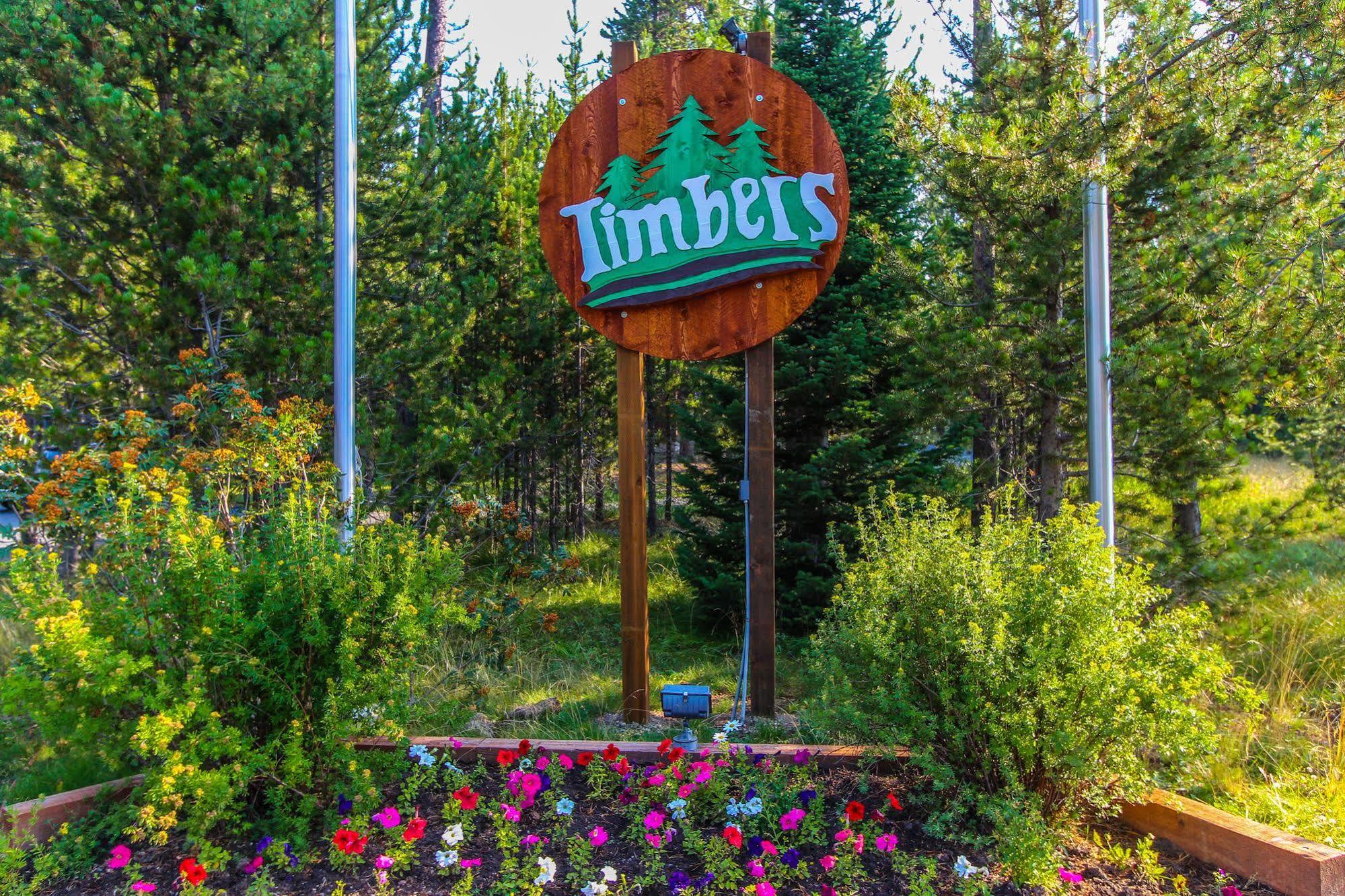 Timbers At Island Park Hotel Exterior photo